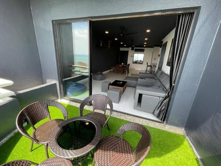 Appartamento The Arena Tanjung Tuan Port Dickson Esterno foto